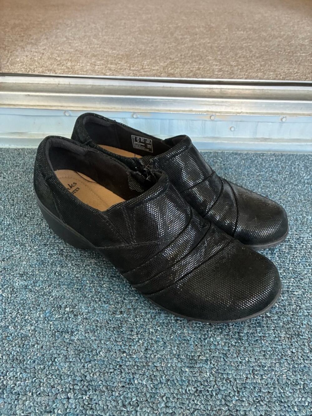Clarks Slip-On Shoes Black Shiny Women's 8.5